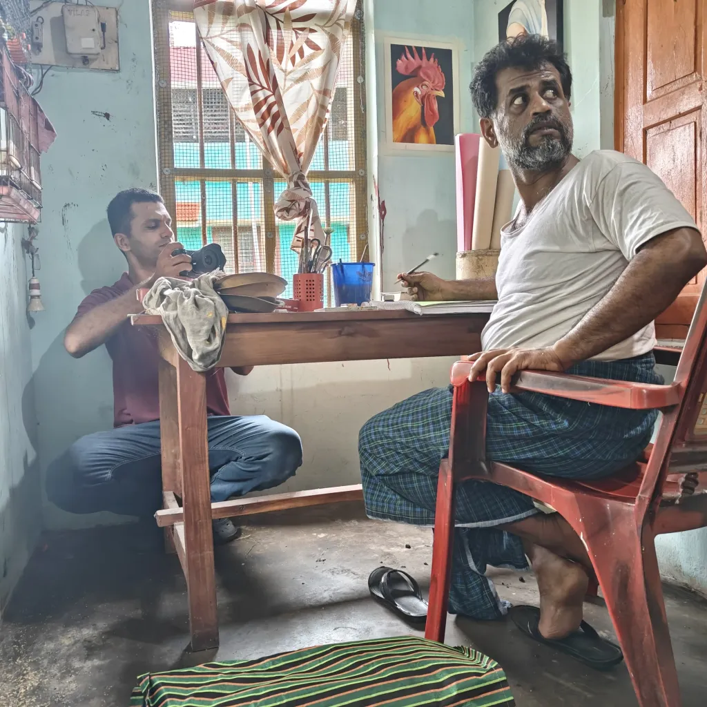 ഫോട്ടോഗ്രഫിയുടെ വൈദഗ്ദ്ധ്യം ഉടനീളം ശ്രദ്ധേയമാണ്. പ്രത്യേകം എടുത്തു പറയാനുള്ളത്, സംവിധായകൻ ജിയോ ബേബിയുടെ അഭിനേതാവെന്ന നിലയിലുള്ള മുഖ്യ വേഷമാണ്.