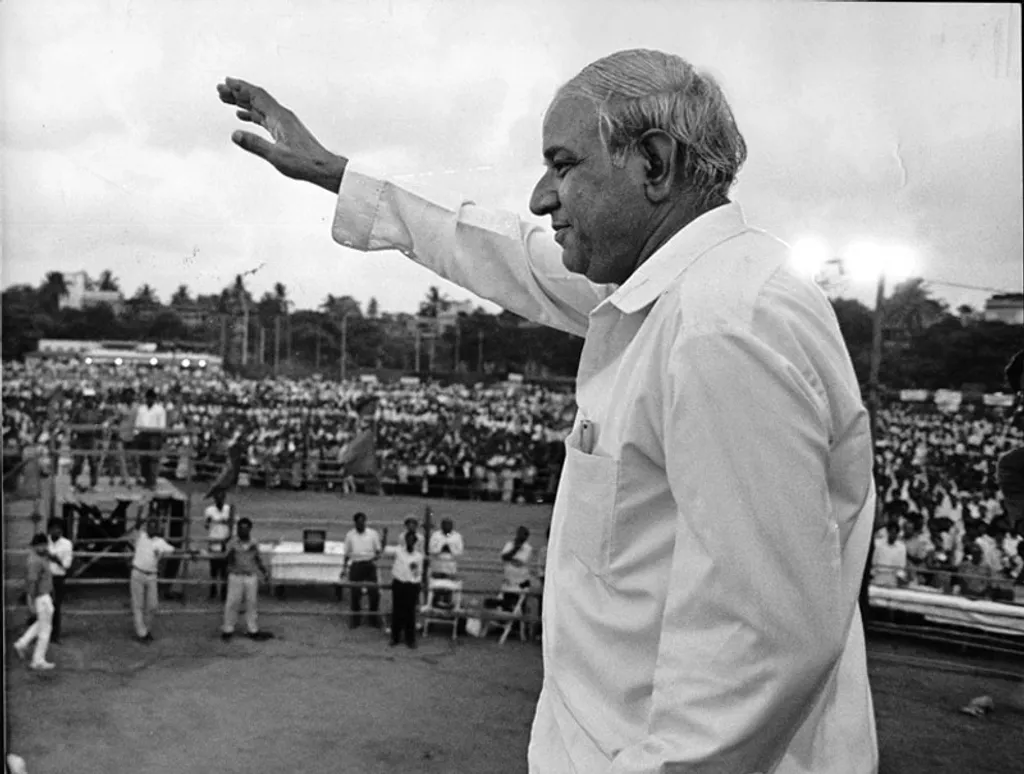 'ആദ്യം നാം മത്സരിക്കും, നമ്മൾ തോൽക്കും. പിന്നീട് നാം മറ്റുള്ളവരെ തോൽപ്പിക്കും. പിന്നെ നാം ജയിക്കും' എന്നതായിരുന്നു ബി.എസ്.പി നേതാവായ കാൻഷി റാം ദലിത് - പിന്നാക്ക ജനവിഭാഗങ്ങളെ പഠിപ്പിച്ചത്.