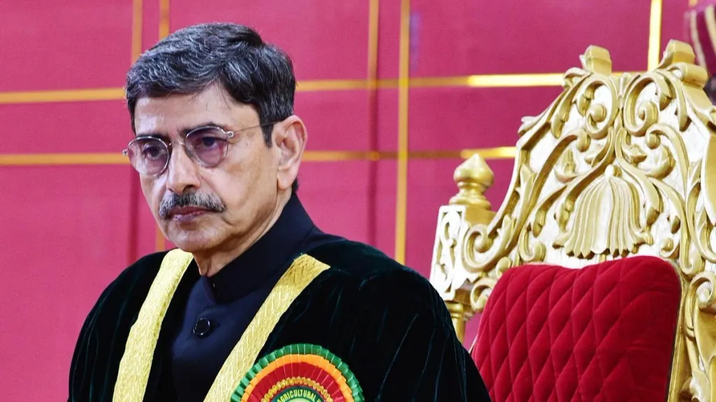 സംസ്ഥാന നിയമസഭകൾ അംഗീകരിച്ച ബില്ലുകൾക്ക് അനുമതി നൽകുന്നതിന് ഗവർണമാർക്കും പ്രസിഡണ്ടിനും സമയക്രമം നിശ്ചയിക്കുകയും സമയക്രമത്തിനപ്പുറം കാരണങ്ങൾ കൂടാതെ അനുമതി നൽകാതിരിക്കുന്ന ബില്ലുകൾക്ക് സ്വാഭാവികമായി അനുമതി കിട്ടിയതായി കണക്കാക്കുകയും ചെയ്യുമെന്നാണ് State of Tamil Nadu v The Governor of Tamil Nadu & Anr (2025) കേസിൽ സുപ്രീം കോടതിയുടെ രണ്ടംഗ ബെഞ്ച് വിധിച്ചത്.