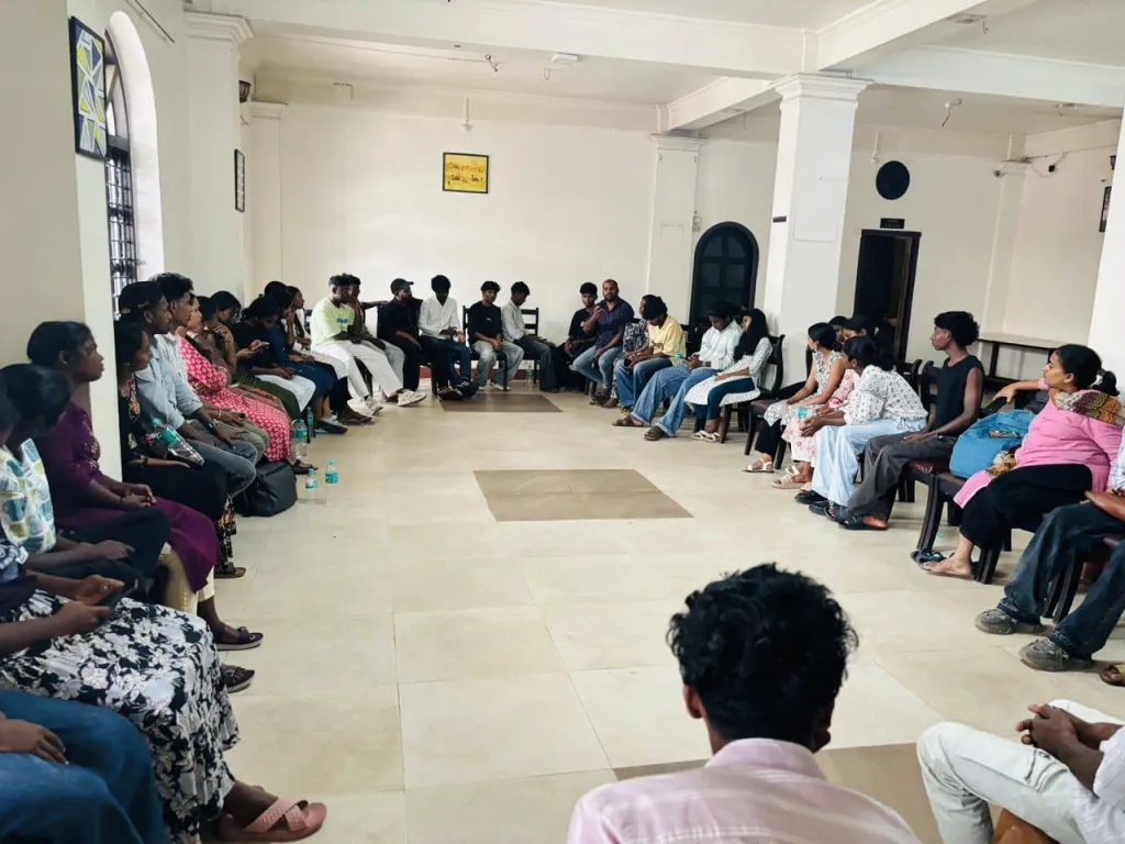  ചില ആദിവാസി വിഭാഗങ്ങളിൽ നിന്ന് ഒരു തലമുറ വിദ്യാർത്ഥികൾക്ക് ഉപരിപഠന അവസരം ലഭിച്ചുവെന്നതൊഴിച്ചാൽ വലിയ മാറ്റമൊന്നും ഉണ്ടായിട്ടില്ല. ഇപ്പോൾ, ഇ ഗ്രാൻറ്സിന് രണ്ടര ലക്ഷം രൂപ വരുമാനപരിധി കൊണ്ടുവന്നിട്ടുണ്ട്. അതും കടുത്ത പ്രതിസന്ധി സൃഷ്ടിക്കുന്നുണ്ട്. 