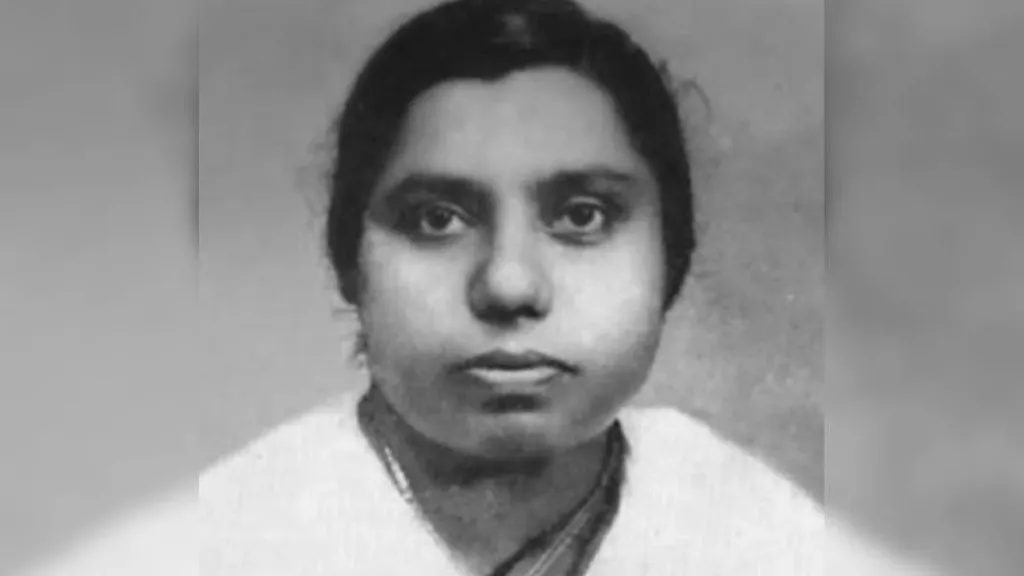 1950- കൾ മുതൽ (സ്ത്രീകളുടെ താത്പര്യങ്ങളെ പ്രതിനിധീകരിക്കുന്നുവെന്ന് പരസ്യമായി പ്രഖ്യാപിച്ചുകൊണ്ട് തെരെഞ്ഞെടുപ്പുപ്രചാരണം നടത്തിയ അക്കമ്മാ ചെറിയാന്റെ തെരെഞ്ഞെടുപ്പു പരാജയത്തിനു ശേഷമെങ്കിലും) ഇവിടുത്തെ വനിതാരാഷ്ട്രീയ നേതാക്കൾ തങ്ങൾ എല്ലാവരേയും പ്രതിനിധീകരിക്കുന്നുവെന്നും സ്ത്രീകളുടെ പ്രത്യേക പ്രതിനിധികൾ അല്ലെന്നും ഉറപ്പിച്ചു പ്രഖ്യാപിക്കുന്നത് പതിവാക്കിയിരുന്നു. 