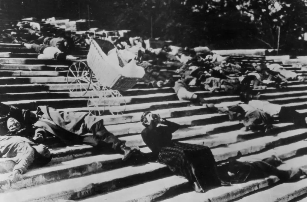 യൂട്യൂബിൽ ‘പോതംകിൻ’ സിനിമയുടെ റീമാസ്റ്റർഡ് വേർഷൻ ലഭ്യമാണെന്നിരിക്കെ ഈ നിരോധനത്തിൻ്റെ പ്രസക്തി എന്തെന്നുപോലും മനസ്സിലാവുന്നില്ല. 