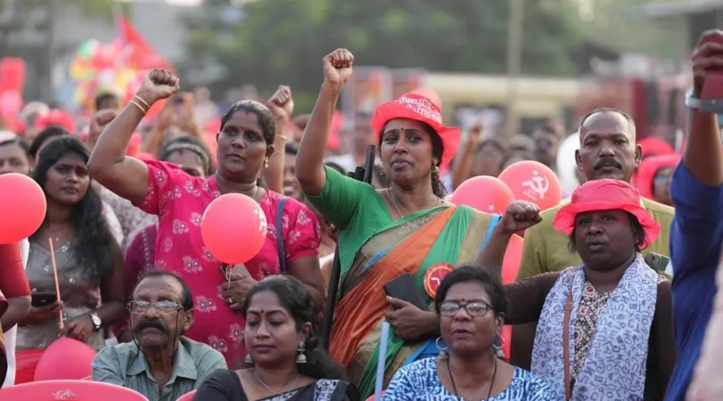 , കേരളത്തിലെ സി പി എം, മുതലാളിത്തത്തിന്റെ ഈ ചതിക്കുഴിയിൽ വീണു പോയിരിക്കുന്നു. അണികൾക്ക് അത് ബോധ്യമായതിന്റെ പ്രതിഫലനമാണ് ഈ തെരഞ്ഞെടുപ്പ് വിധി.