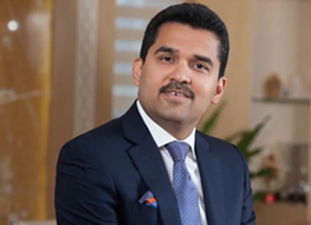 ഡോ. ഷംസീർ വയലിൽ നടത്തിയ കോടതി വ്യവഹാരത്തിലൂടെ പ്രോക്സി വോട്ട് 2019-ലെ ഇലക്ഷന് തൊട്ടുമുമ്പ് കോടതി അനുവദിച്ചു. എന്നാൽ അതിന് ആവശ്യമായ ബില്ല് പാസാക്കാതെ ആ അവസരത്തെ കേന്ദ്രസർക്കാർ അവഗണിച്ചു.