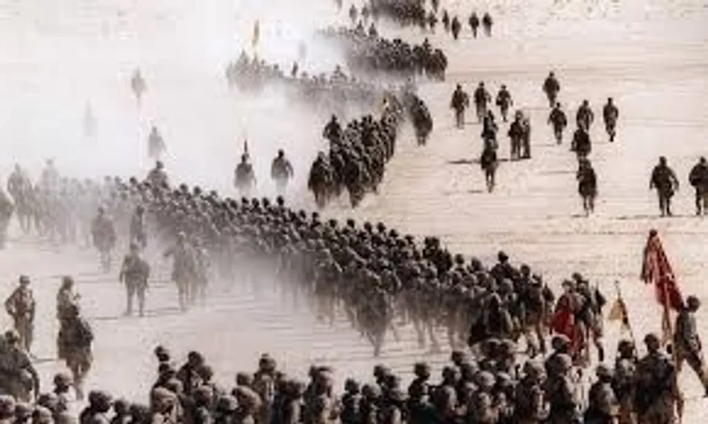 1990-ലെ കുവൈറ്റ് യുദ്ധവും 2013-ൽ സൗദിയിലെ നിതാഖത്തും തുടർന്ന് പശ്ചിമേഷ്യയിൽ ഉണ്ടായ സ്വദേശിവൽക്കരണവും പ്രവാസികളുടെ തൊഴിൽ അവസരത്തിൽ കാര്യമായ കുറവ് ഉണ്ടാക്കി.