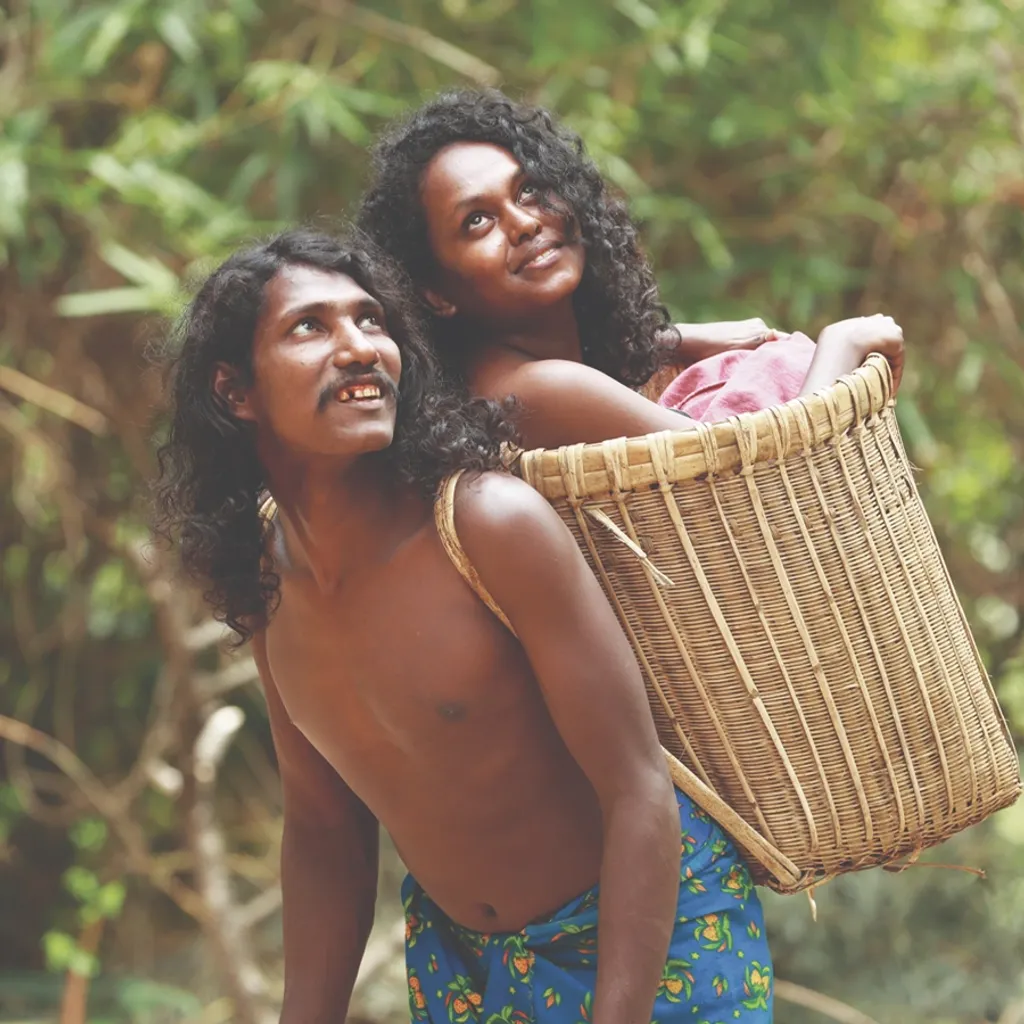 സ്ത്രീയുടെ ലൈംഗികതയും അതിൻമേലുള്ള അവളുടെ തെരഞ്ഞെടുപ്പും സംത്രാസത്തിലാക്കുന്ന പുരുഷനാണ് ചിത്രത്തിൻ്റെ കേന്ദ്രത്തിലുള്ളത്. അയാൾ അതിലേക്ക് എത്തുന്നതാകട്ടെ ആ സമൂഹത്തിൻ്റെ വിശ്വാസപരമായ ഒരു വിഷയവുമായി ബന്ധപ്പെട്ടുമാണ്. 