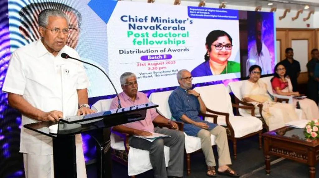 ഏറെ പ്രതീക്ഷകളോടെ ആരംഭിച്ച 'നവകേരള പോസ്റ്റ് ഡോക്ടറൽ ഫെല്ലോഷിപ്പ്' പദ്ധതിയിൽ തെരെഞ്ഞെടുക്കപ്പെട്ട സ്കോളർമാർ പലരും ഫെല്ലോഷിപ്പ് തുക കൃത്യമായി ലഭിക്കാത്തതിനാലും കണ്ടിജൻസി തുക സമയാനുസരണം അപ്രൂവ് ചെയ്യപ്പെടാത്തതിനാലും വലയുന്ന സ്ഥിതിയിലാണുള്ളത്. 