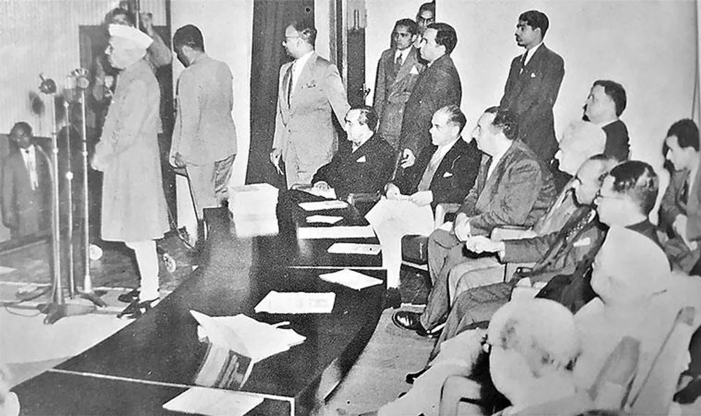 ലോക ഫിലിം സൊസൈറ്റിയുടെയും ഫിലിം ഫെസ്റ്റിവലുകളുടെയും മൂവ്മെന്റിനൊപ്പം ഇന്ത്യയെയും നയിക്കുകയെന്ന ലക്ഷ്യത്തോടെയായിരുന്നു IFFI യുടെ തുടക്കം.