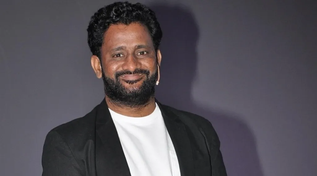 രാഷ്ട്രീയം പറയുന്ന കലാആവിഷ്കാരങ്ങളെ എത്രമാത്രം ഭയക്കുന്നുവെന്ന് കേന്ദ്ര സർക്കാർ നടപടി തെളിയിക്കുന്നു. അതിനോട് ഒന്ന് ചെറുത്തുനിൽക്കാൻ പോലും ശ്രമിക്കാതെ ​ കേരള ചലച്ചിത്ര അക്കാദമി നടത്തിയ കീഴടങ്ങൽ, കേരളത്തിന്റെ കലാവിനിമയങ്ങളെ സംബന്ധിച്ച ശുഭസൂചനയല്ല നൽകുന്നത്.