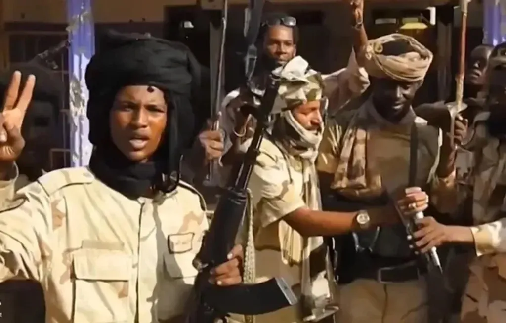 പലസ്തീനികളെ കൊല്ലുന്നതിനും അടിച്ചമർത്തുന്നതിനും നേരെ ഉയരുന്ന വിമർശനങ്ങൾ ചെറുക്കാൻ വർഷങ്ങളായി ഇസ്രായേൽ ഉപയോഗിച്ചുവരുന്ന രീതിയാണ് ആർഎസ്എഫും പിന്തുടരുന്നത്.