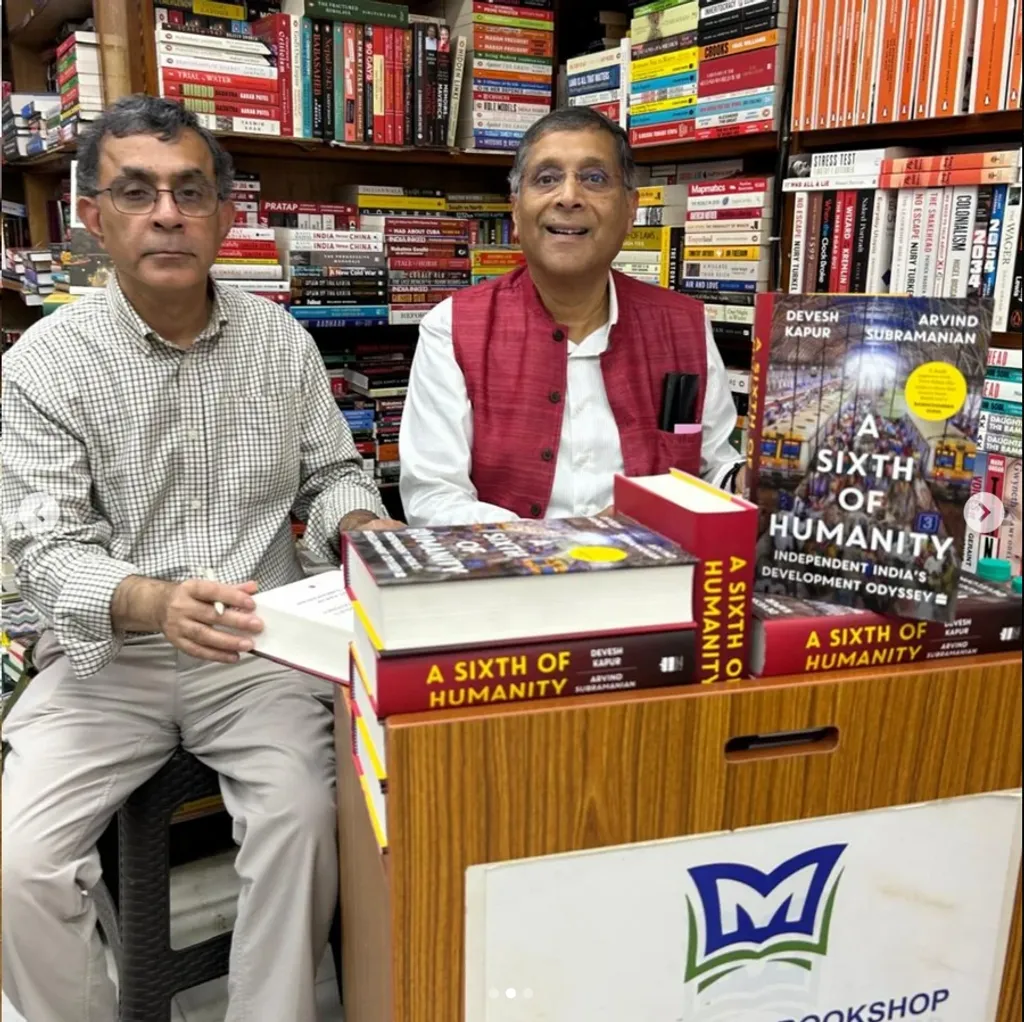 അർവിന്ദ് സുബ്രഹ്മണ്യനും ദേവേഷ് കപൂറും