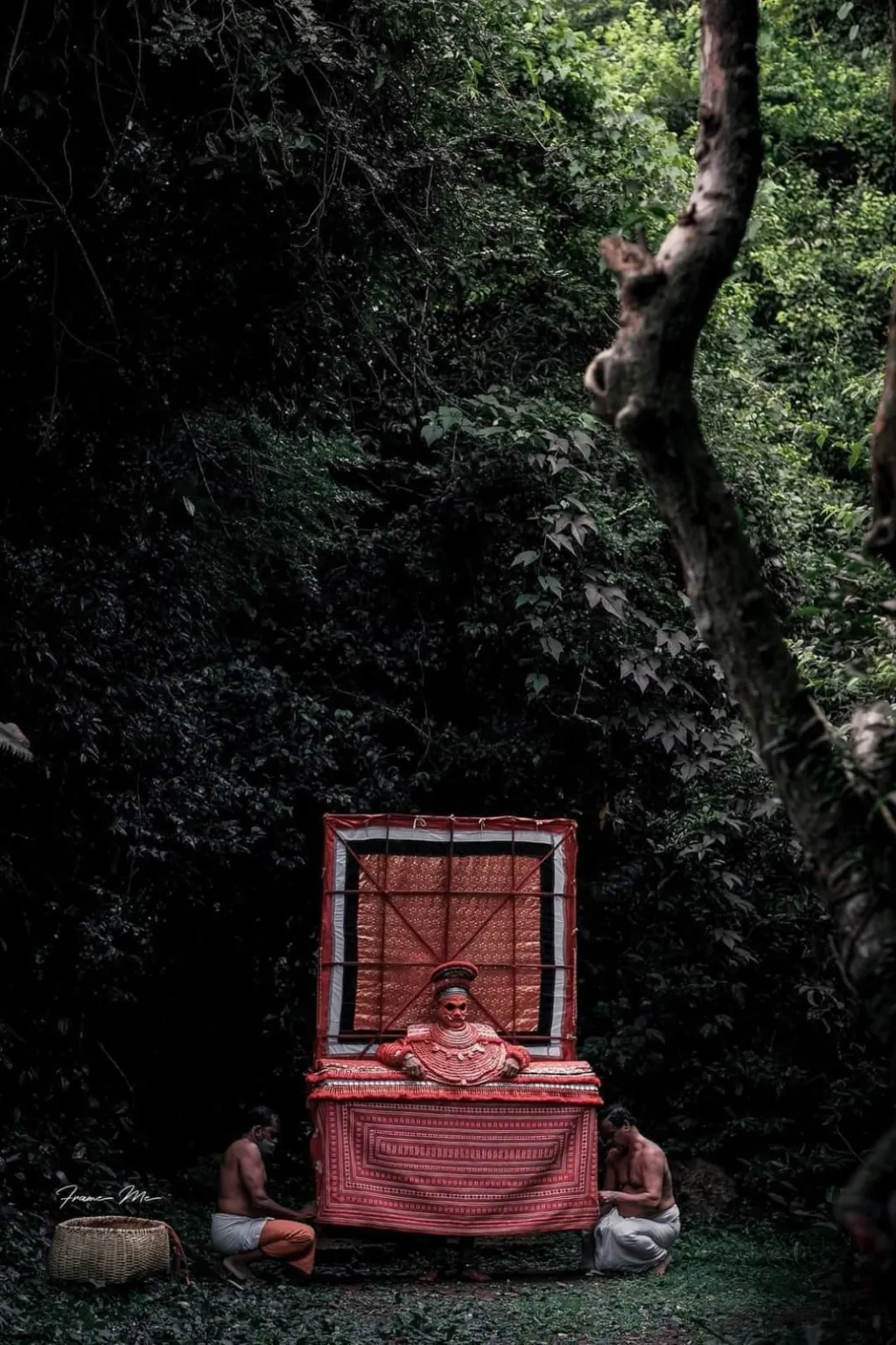 കാവിനെ ക്ഷേത്രമായി മാറ്റുന്ന നവ ബ്രാഹ്മണ്യത്തിന്റെ പ്രയോഗമായും തെയ്യക്കാവുകൾ മാറുന്നു. പുനഃപ്രതിഷ്ഠ ബ്രഹ്മകലശം നടത്തി കാവിനെ ഭൗതികമായി മാറ്റിയാണ് ഈ പ്രക്രിയ മുന്നോട്ട് പോകുന്നത്.