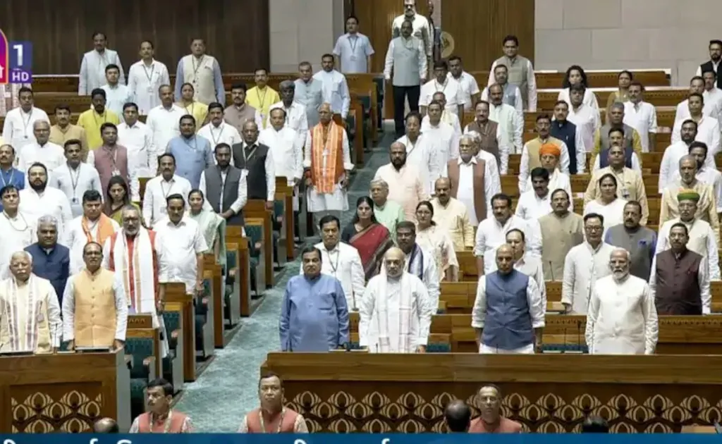 നിയമനിർമാണസഭകളിൽ മാത്രമല്ല, മന്ത്രിസഭകളിലും രാഷ്ട്രീയപാർട്ടികളുടെ നേതൃത്വങ്ങളിലുമടക്കം നയപരമായ തീരുമാനങ്ങൾ എടുക്കുന്ന സമിതികളിലെല്ലാം സ്ത്രീകളും ട്രാൻസ് ജെൻഡർ വ്യക്തികളും അതിന്യൂനപക്ഷമാണ്. അതിനാൽ അവർക്ക് അർഹമായ പ്രാതിനിധ്യം ലഭിക്കുന്നതിന് സംവരണം അടക്കമുള്ള പ്രത്യേക പരിഗണനകളും നടപടികളും അനിവാര്യമാണ്. 