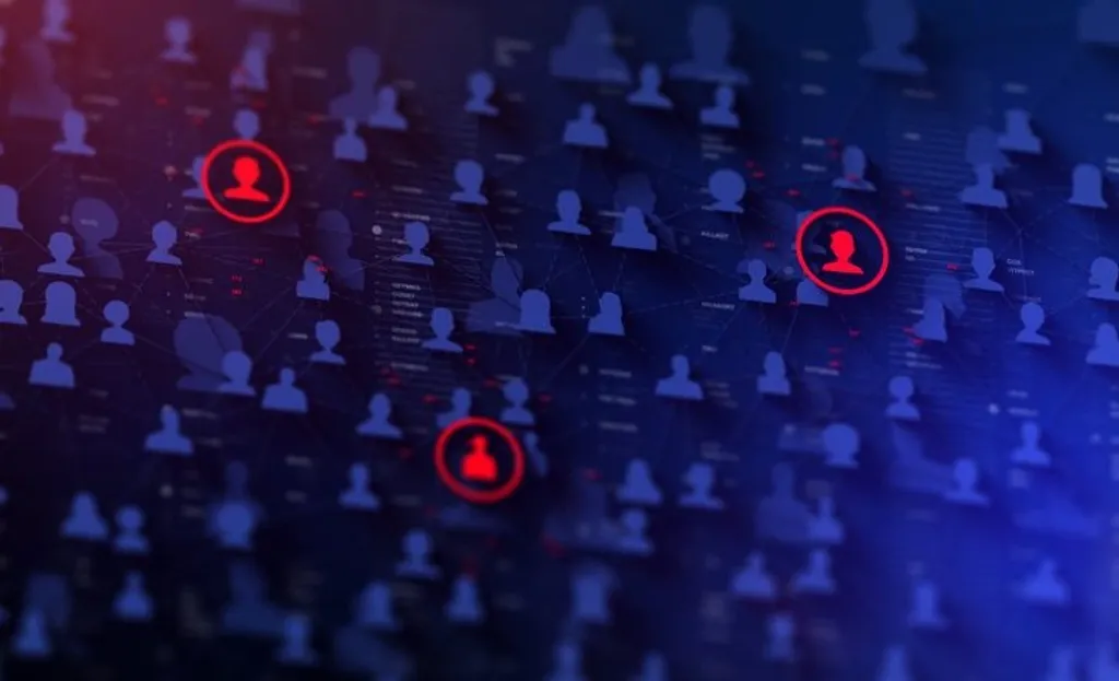 പൊതുജനം അഭിപ്രായപ്പെടുന്നു, പൊതുജനം വിമർശിക്കുന്നു, പൊതുജനം ചോദ്യം ചെയ്യുന്നു എന്നിങ്ങനെയുള്ള പ്രയോഗങ്ങൾ നടത്തുമ്പോൾ ‘പൊതുജനം’ വ്യക്തത നൽകാത്ത ഒരു വമ്പൻ ആൾക്കൂട്ടമാകുന്നുണ്ട്.