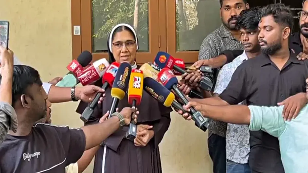 ഹൈപേഷ്യയെ ഓർക്കുന്നത് ഒരു പഴയ ദുരന്തത്തെ വിലപിക്കലല്ല. അത് ഇന്നത്തെ സ്ത്രീകളോട് പറയുന്ന ഒരു പ്രതിജ്ഞയാണ്: അറിവ് കുറ്റമല്ല, ചിന്ത ശിക്ഷാർഹമല്ല, സത്യം പറയുന്നത് വിശ്വാസവിരുദ്ധതയുമല്ല. സി. റാണിറ്റിനെ പോലെയുള്ള സ്ത്രീകൾ ഈ പ്രതിജ്ഞയുടെ സമകാലീന  രൂപങ്ങളാണ് മൗനത്തിന്റെ പാരമ്പര്യം തകർക്കുന്നവർ. 