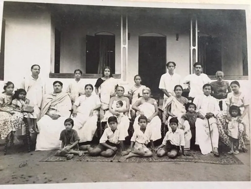 ഓരോ ജാതിക്കും ഉൽപ്പത്തിക്കഥയുണ്ടാകും. ഉൽപ്പത്തിക്കഥകൾ ജാതിയുടെ ഉറവിടവും അതിന്റെ ദൈവിക ജനനത്തെക്കുറിച്ചുള്ള ന്യായീകരണവുമായിരിക്കും ഉദ്ദേശം. കേരളോൽപ്പത്തി നമ്പൂതിരിമാരുടെ നിർമ്മിതിയാകാനേ തരമുള്ളൂ. 