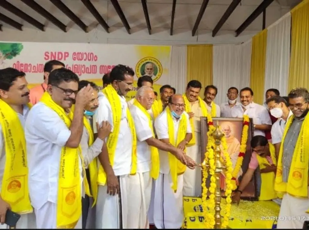 കീഴാളരെ ഹിന്ദു മതത്തിന് പുറത്തുപോകാതെ അദ്വൈതത്തിൻ്റെ കുടക്കീഴിൽ നിർത്തിയത് രാഷ്ട്രീയ ഹിന്ദുത്വത്തിന് വലിയൊരു 'വോട്ട് ബാങ്ക്' നിർമ്മിക്കാൻ എളുപ്പമാക്കി.