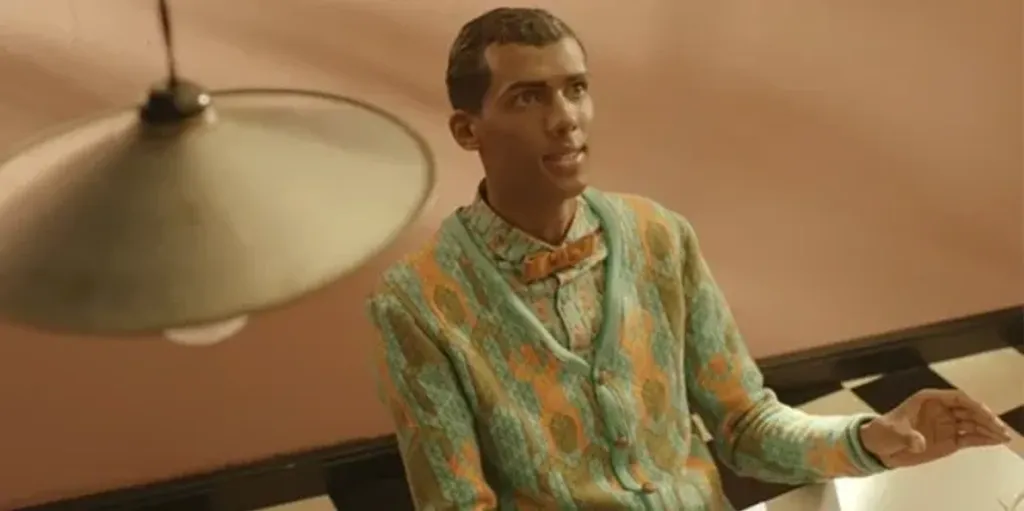 "Papa, oùt'es ?" എന്ന ട്രെന്റിങ് സോങ്ങ് 2013 ലായിരുന്നു പുറത്തിറങ്ങിയത്. ബെൽജിയം ഗായകൻ പോൾ വാൻ ഹാവർ എന്ന "സ്ട്രോമ"യായിരുന്നു ഇതിന്റെ ഉപജ്ഞാതാവ്.