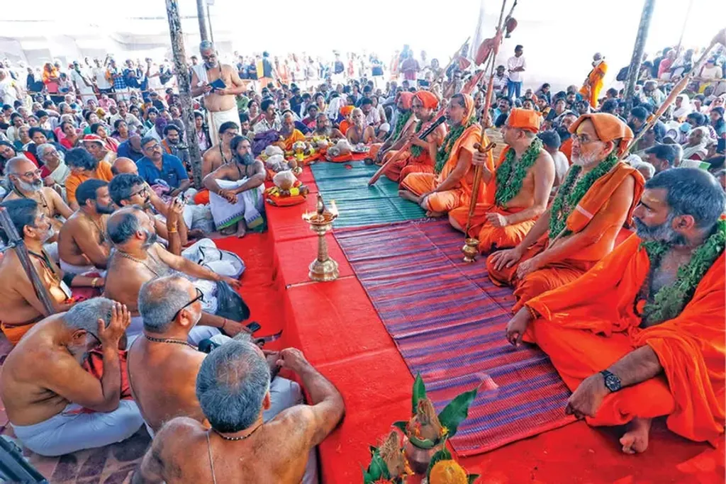 “മഹാമാഘ മഹോത്സവം” എന്ന പേരിൽ തിരുനാവായയിൽ നടന്നത് ഒരു ഉത്സവം മാത്രമായിരുന്നില്ല; ആ സ്ഥലത്തിന് പുതുതായി അർത്ഥങ്ങൾ നൽകുന്ന ഒരു രാഷ്ട്രീയ ഇടപെടലായിരുന്നു അത്. 
