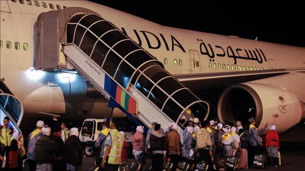 മിസൈൽ ആക്രമണങ്ങൾ, ഡ്രോൺ ആക്രമണങ്ങൾ അല്ലെങ്കിൽ സുരക്ഷാഭീതി എന്നിവ പോലും വ്യോമപാതകൾ അടയ്ക്കുന്നതിനും കപ്പൽച്ചാലുകൾ തടസ്സപ്പെടുന്നതിനും ഓയിൽ ടാങ്കറുകളുടെ ഇൻഷുറൻസ് ചെലവ് വർദ്ധിക്കുന്നതിനും കാരണമാകും.