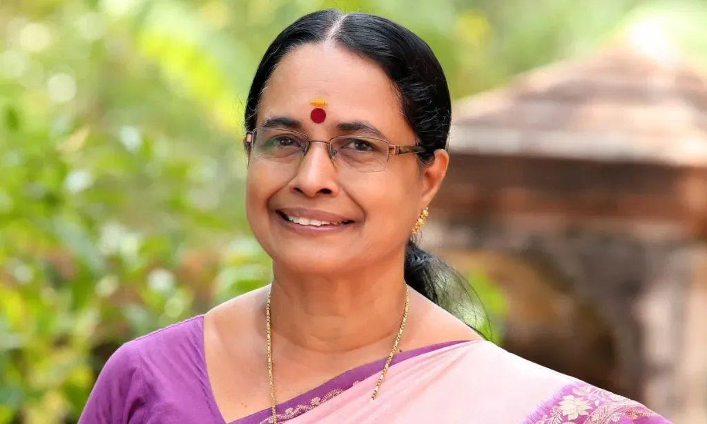 മൂന്ന് പതിറ്റാണ്ടുകാലം സി.പി.എമ്മുമായി ബന്ധമുണ്ടായിരുന്നു, ഐഷാ പോറ്റിക്ക്. കൊട്ടാരക്കരയിൽനിന്ന് മൂന്നുതവണ എം.എൽ.എ. 2006-ൽ കൊട്ടാരക്കരയിൽ അവർ തോൽപ്പിച്ചത്, ആർ. ബാലകൃഷ്ണപ്പിള്ളയെയാണ്.