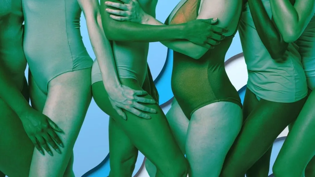 സ്വശരീരത്തെക്കുറിച്ചുള്ള ആത്മനിഷ്ഠമായ അനുരണനത്തിനു (subjective resonance) പകരം അനുമാനിക്കപ്പെട്ട കപട- വസ്തുനിഷ്ഠതയുടെ (pseudo-objectivity)  അളവുകോൽവെച്ചാണ് ശരീരം അപരനോട്ടത്തിന് വിധേയപ്പെടുന്നത്. 