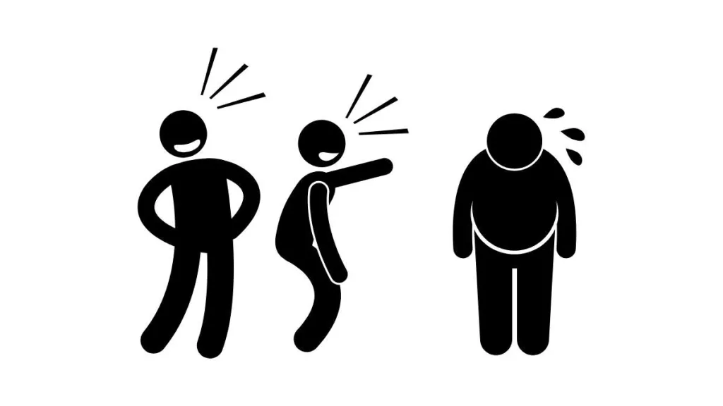 അമിതവണ്ണം പലപ്പോഴും ആക്ഷേപത്തിനു കാരണമാകുന്നു. അമിതം എന്ന വാക്ക് തന്നെ സാംസ്കാരികമായി എത്ര അനുയോജ്യമാകുമെന്ന് വ്യക്തമല്ല. എങ്കിലും ഫിറ്റ്നസ് പരിപ്രേക്ഷ്യത്തിൽ, ശരീരഭാര (body mass) സൂചികയനുസരിച്ച് അമിതത്വം നിശ്‌ചയിക്കപ്പെടാറുണ്ട്. 