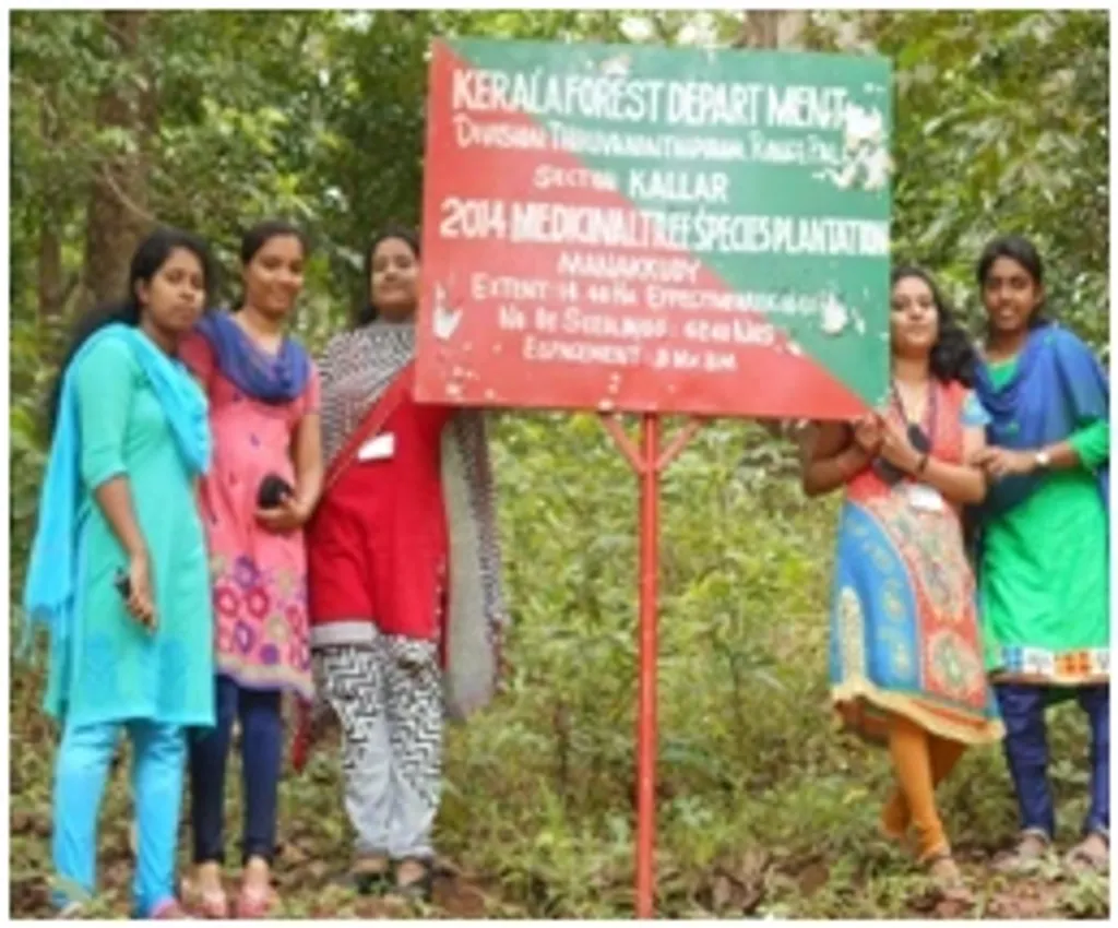 വിദ്യാഭ്യാസ പുരോഗതിക്കൊപ്പം അടിസ്ഥാന ഭൗതിക സാഹചര്യങ്ങളുടെ വികസനം കൂടി വരുത്താതിരുന്നാൽ സാമ്പത്തികമായും സാമൂഹികമായും പരാജയപ്പെടും.