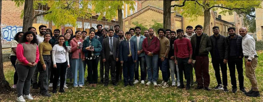 സാധാരണയായി വിദ്യാർത്ഥികൾ സെപ്റ്റംബർ മാസത്തിൽ ശീതകാല സെമസ്റ്ററിനായി ജർമ്മനിയിൽ എത്തിയതിന് ശേഷം, ഈ അനുവദിച്ച ജോലി സമയം എങ്ങനെ ക്രിയാത്മകമായി ഉപയോഗിക്കാമെന്ന് അവർ പെട്ടെന്ന്തന്നെ പഠിക്കുന്നു.