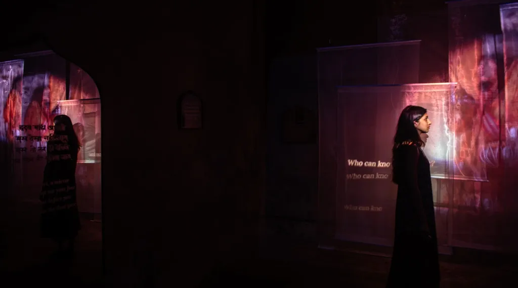 കബീർ ദാസും മറ്റു മിസ്റ്റിക്കുകളും ഭാഷയ്ക്ക് അതീതമായ, നിമിഷത്തിൽ മാത്രമേ അനുഭവിക്കാനാകൂ എന്ന ഒരു അനിർവചനീയ സത്യത്തെകുറിച്ച് ഇവിടെ അറിയാനാകും. 