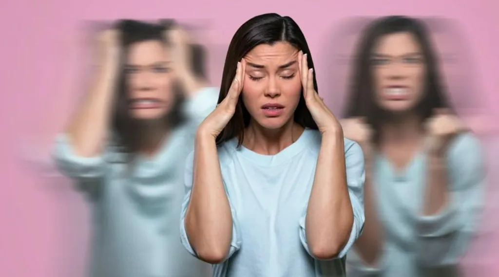 പി.എം.ഡി.ഡി ഉള്ളവരിൽ ശാരീരികവും മാനസികവുമായ പല അസ്വസ്ഥതകളും അനുഭവപ്പെടാം. 