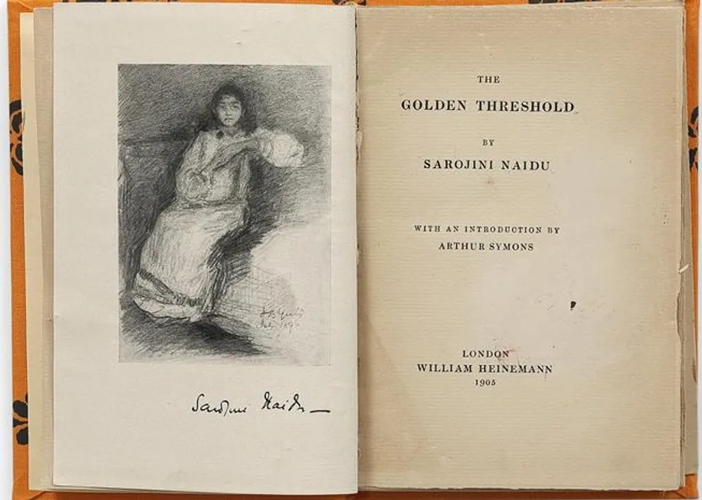 1905-ൽ പ്രസിദ്ധീകരിച്ച സരോജിനി നായിഡുവിന്റെ 'The Golden Threshold' കവിതകളുടെ ഒരു സമാഹാരമാണ്. ബ്രിട്ടിഷ് പ്രസാധക കമ്പനിയായിരുന്നു ഇത് പ്രസിദ്ധീകരിച്ചിരുന്നു.