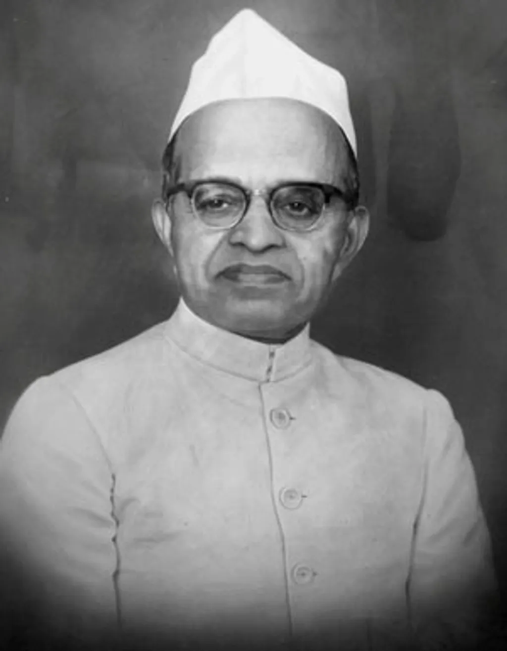 തിരു- കൊച്ചി മുഖ്യമന്ത്രിയായിരുന്ന എ.ജെ. ജോൺ 