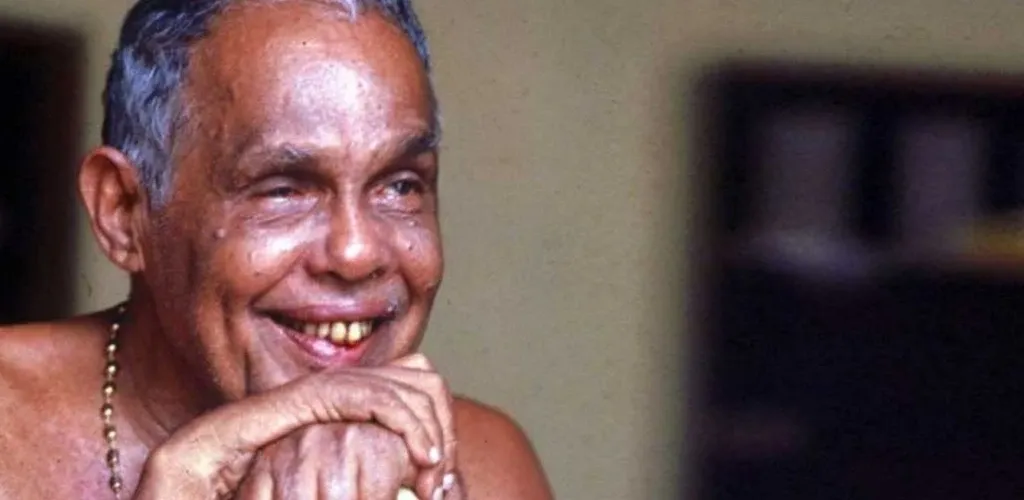 സാഹിത്യത്തിൽ എങ്ങനെ എഴുത്തുകാരൻ ജീവിച്ച കാലവും അതിലെ സാമൂഹിക രാഷ്ട്രീയ വ്യവഹാരങ്ങളും നിലനിൽക്കുന്നു എന്നതിൻ്റെ കൂടി മികച്ച തെളിവാണ് തകഴിയുടെ ഒട്ടുമുക്കാൽ കൃതികളും.  