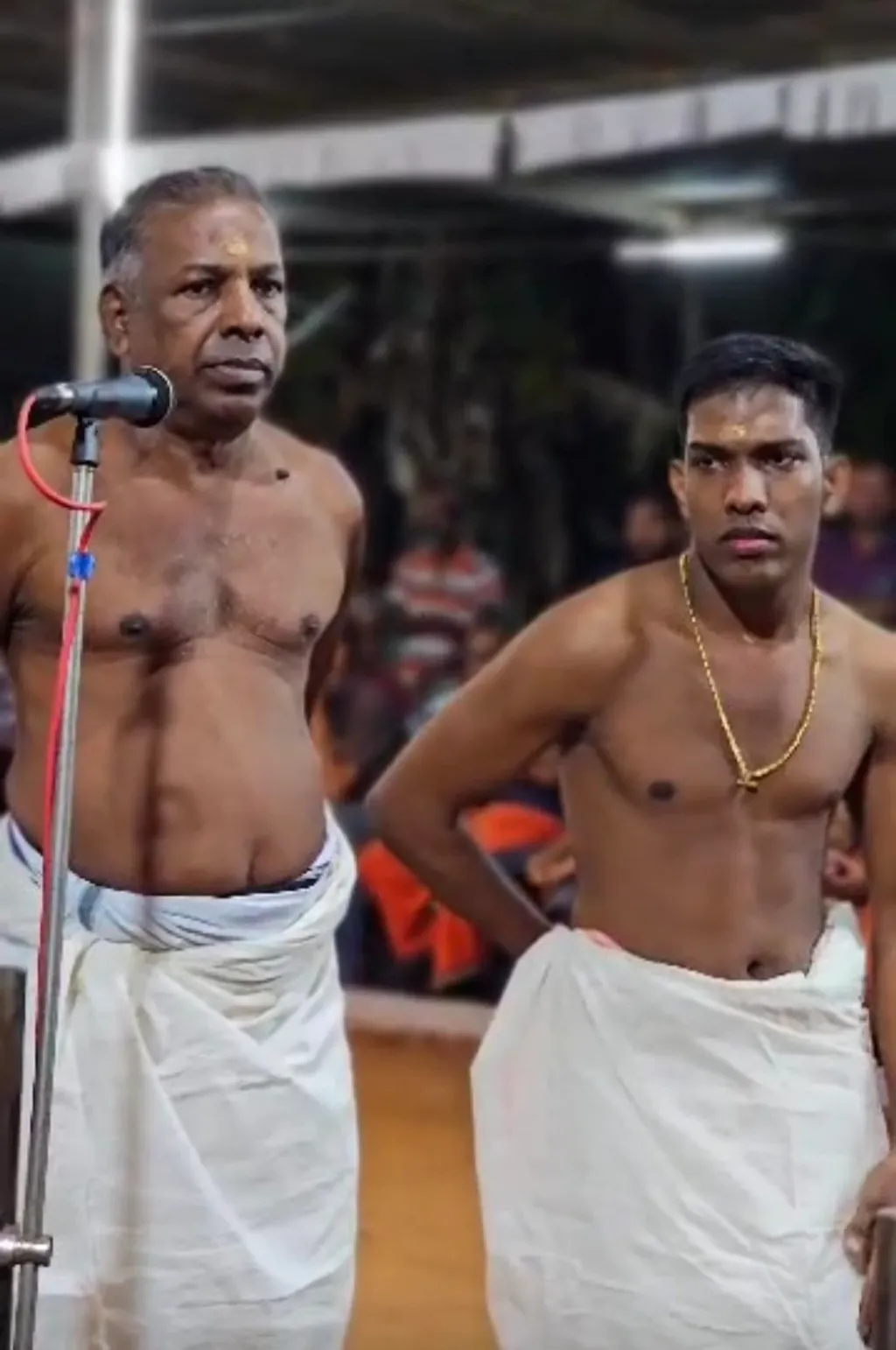 മോഹനൻ പെരുവണ്ണാനും മകൻ ശരത്തും