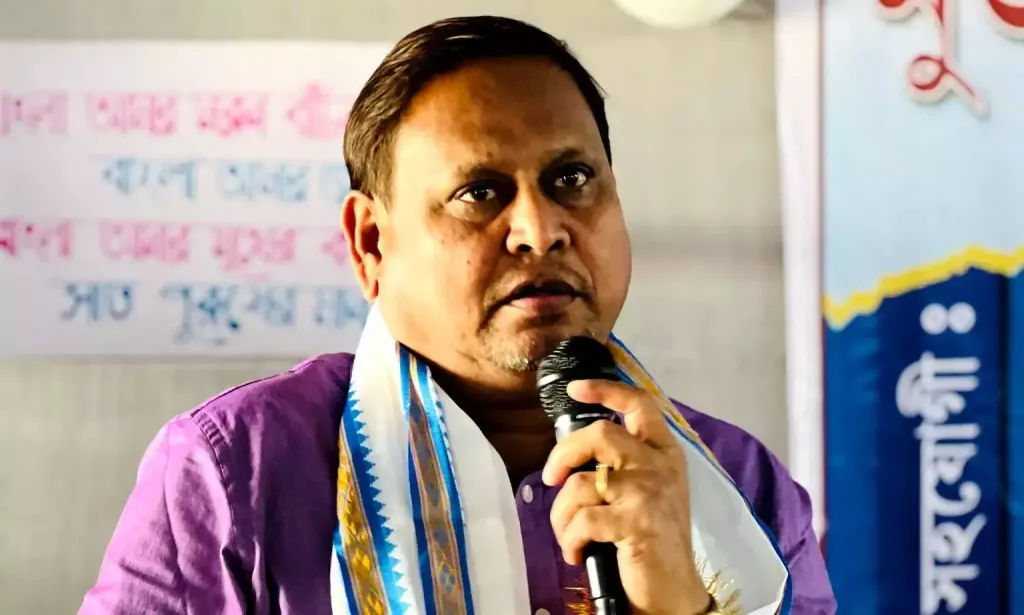 ഹുമയൂൺ കബീർ. മുർഷിദാബാദിനടുത്തുള്ള ബെൽദംഗയിൽ 300 കോടി രൂപ മുടക്കി ബാബറി മസ്ജിദ് പണിയാനുള്ള മുൻ തൃണമൂൽ കോൺഗ്രസ് നേതാവ് ഹുമയൂൺ കബീറിന്റെ ‘പദ്ധതി’ ഇത്തവണ കാമ്പയിൻ വിഷയമായിരുന്നു. 