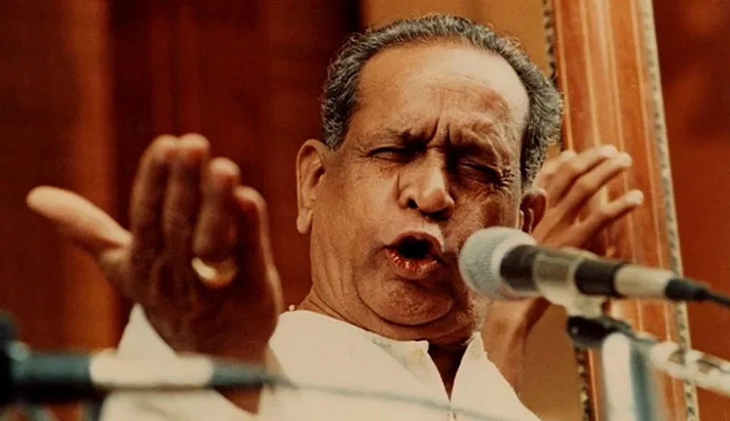 ‘മാൽകൌൻസ്’ ഭീംസെൻ ജോഷി ഭോപ്പാൽ തടാകതീരത്ത് ആ രാഗം പാടുന്നത് കേട്ട അനുഭവം ഓർത്തെടുക്കുകയാണ്. 