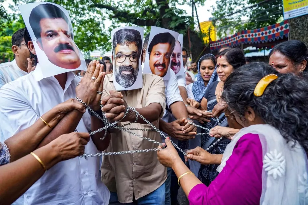 ലിംഗരാഷ്ട്രീയത്തിൽ യാഥാസ്ഥിതികത ഗർവമായ സമീപനമായി തന്നെയാണ് മുഖ്യധാരാ മലയാളിസമൂഹം കരുതുന്നത്. MeToo പ്രസ്ഥാനത്തെ കേരളത്തിൽ യാഥാസ്ഥിതിക ലൈംഗിക വ്യവഹാരത്തിലേക്ക് അടച്ചുകളഞ്ഞത് ഈ മനസ്സാണ്. 