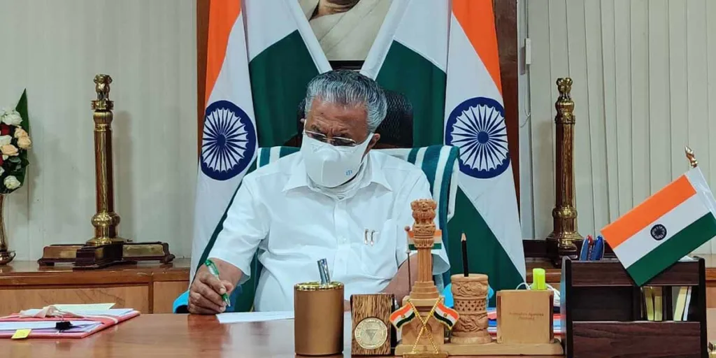 കഴിഞ്ഞ പിണറായി മന്ത്രിസഭയുടെ (2021 - 2026) സാമൂഹികഘടനയും മന്ത്രിമാരുടെ സാമുദായിക പങ്കാളിത്തവും പലപ്പോഴും വലിയ വിമർശനങ്ങൾക്കിടയാക്കിയിരുന്നു. അന്ന് 21 അംഗ മന്ത്രിസഭയിൽ ഏകദേശം 10 പേർ നായർ വിഭാഗക്കാരായിരുന്നു.