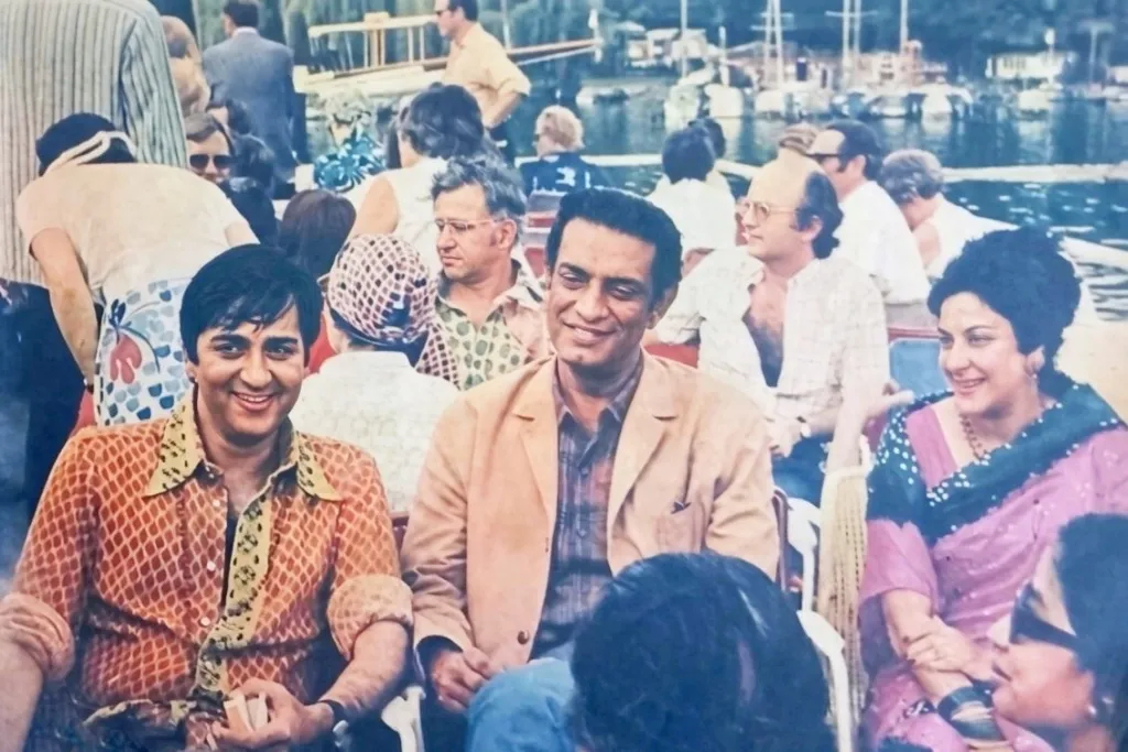 സുനിൽ ദത്ത്, സത്യജിത് റേ, നർഗീസ് ദത്ത് (1972).