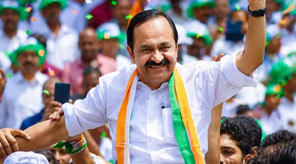 നായർ – സവർണ ക്രിസ്ത്യൻ പ്രാതിനിധ്യം ഇപ്പോഴും മന്ത്രിസഭയിൽ ഉയർന്നുതന്നെയാണ് നിൽക്കുന്നത്. ജനസംഖ്യാനുപാതത്തേക്കാൾ കൂടുതലായ പ്രാതിനിധ്യം ഈ രണ്ട് വിഭാഗങ്ങൾക്കും ലഭിച്ചിട്ടുണ്ട്.