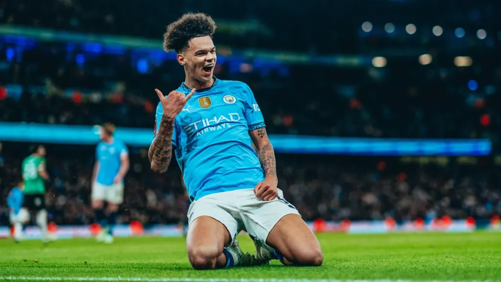 മാഞ്ചസ്റ്റർ സിറ്റിയുടെ Nico Oreilly (Left back ) ആദ്യ പതിനൊന്നിൽ ഇടം കാണും എന്നുറപ്പാണ്. 