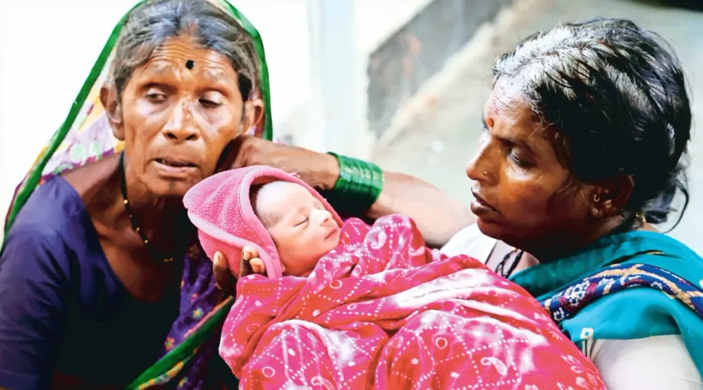 ഇന്ത്യയിൽ 1997-ൽ ആരംഭിച്ച സമഗ്ര പൊതുജനാരോഗ്യ പദ്ധതിയാണിത്. സ്ത്രീകളുടെയും കുട്ടികളുടെയും ആരോഗ്യനില മെച്ചപ്പെടുത്തുകയാണ് ഇതിന്റെ ലക്ഷ്യം. 