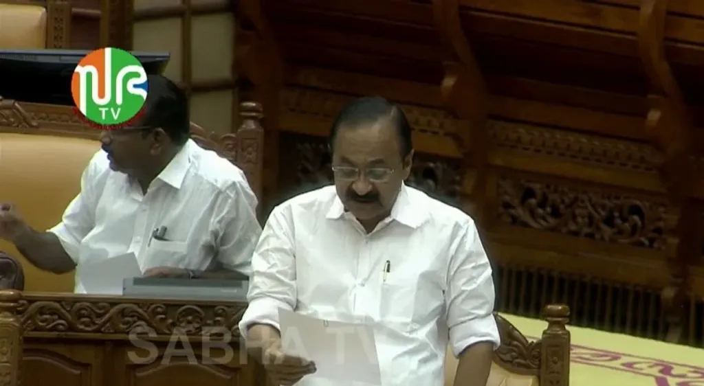 ഭരണമാറ്റത്തിന് തൊട്ടുപിന്നാലെ വി.ഡി. സതീശൻ സർക്കാർ പുറത്തുവിട്ട സാമ്പത്തിക സ്ഥിതിഗതി റിപ്പോർട്ട് കേരളത്തിന്റെ വരുംകാല രാഷ്ട്രീയ-സാമ്പത്തിക നയങ്ങളുടെ ദിശാസൂചികയാണ്.