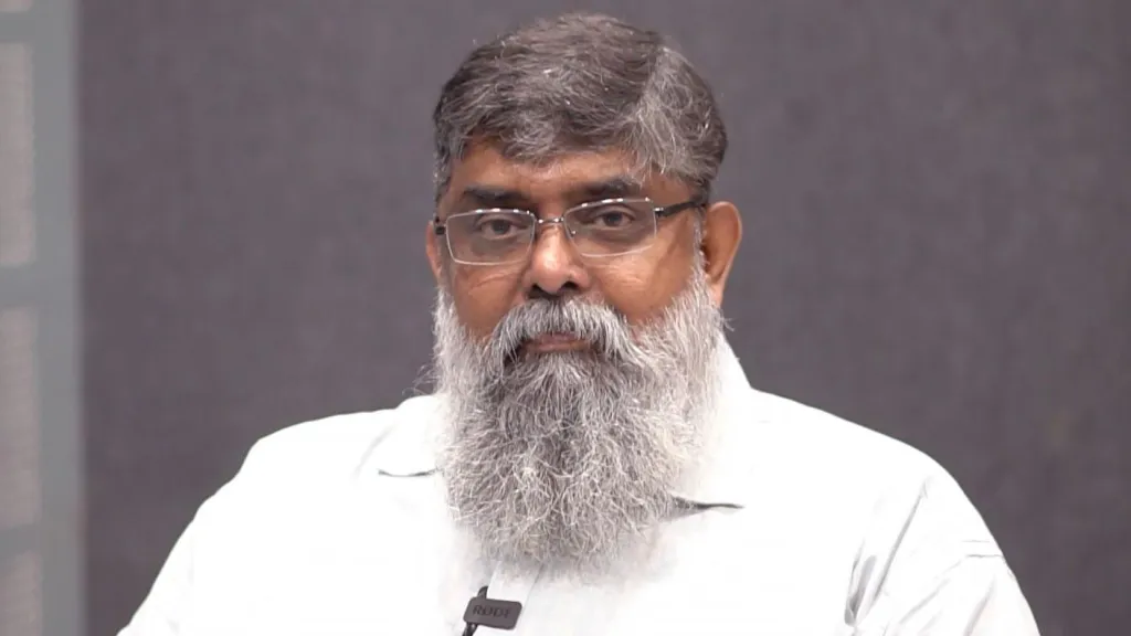 പാസ്‌പോർട്ട് പുതുക്കിക്കിട്ടില്ല എന്നതുകൊണ്ട് ലോകം അവസാനിക്കുകയില്ല എന്നറിയാം, എന്നാൽ വോട്ട് ചെയ്യാനുള്ളതടക്കമുള്ള നമ്മുടെ അവകാശങ്ങൾ നിഷേധിക്കപ്പെടുന്നു എന്നത് വലിയൊരു അപകർഷതയി​ലേക്കാണ് എന്നെ തള്ളിയിട്ടത്. 