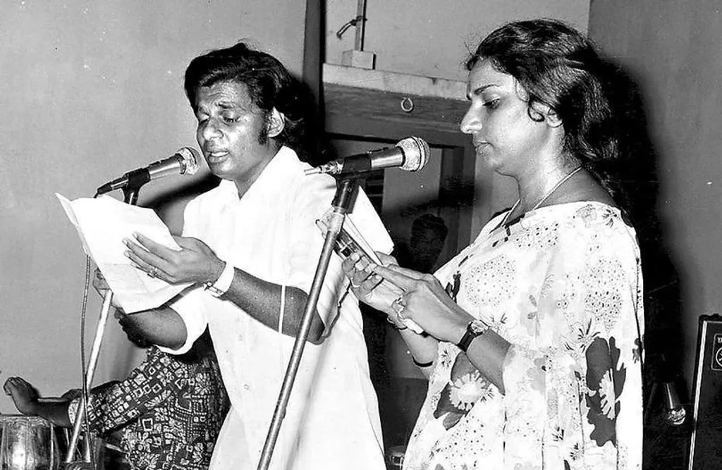 യേശുദാസും എസ്. ജാനകിയും. മലയാള ചലച്ചിത്രസംഗീതത്തിന്റെ സുവർണ്ണകാലത്തെ നിർവചിച്ച ഏറ്റവും മഹത്തായ സംഗീതസഹവർത്തിത്വങ്ങളിൽ ഒന്നാണ് കെ.ജെ. യേശുദാസ്- എസ്. ജാനകി കൂട്ടുകെട്ട്.