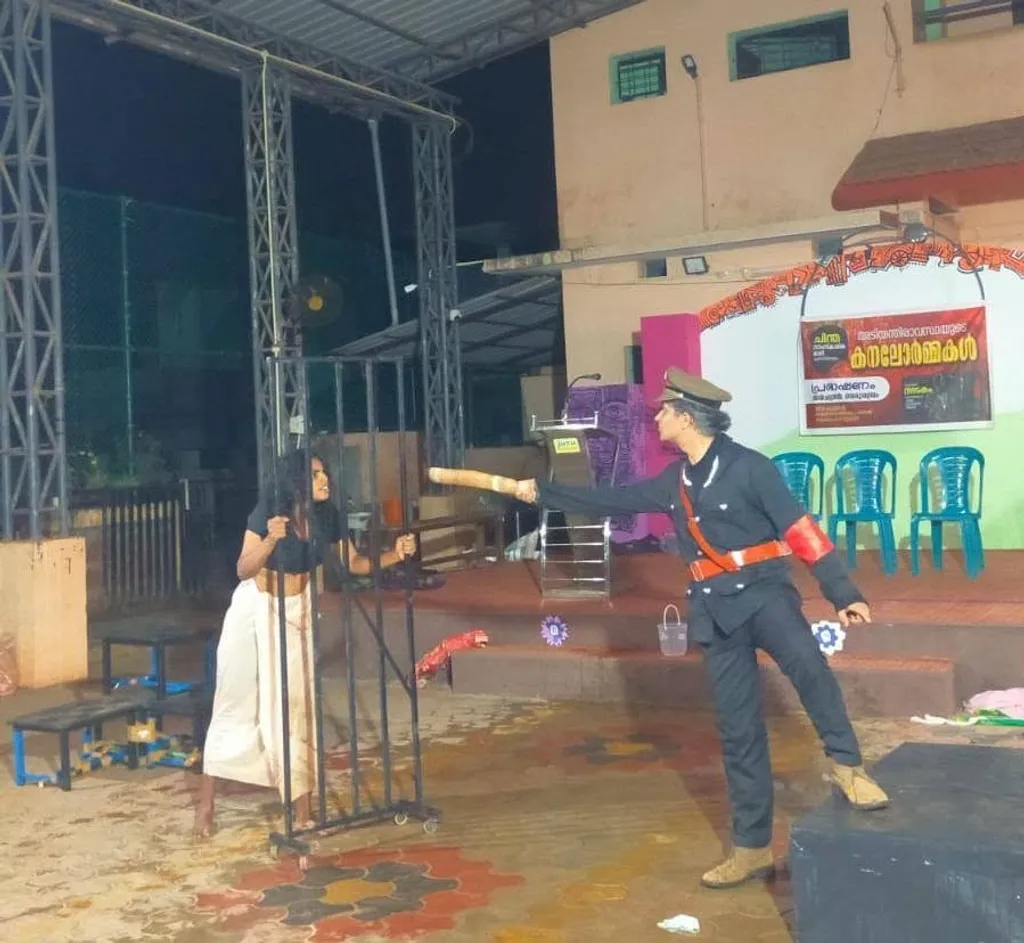 മിസ നാടകം കഴിയുമ്പോൾ അധികാരികളും സമൂഹവുമാണ് വിചാരണ ചെയ്യപ്പെടേണ്ടത്. എന്നാൽ വിചാരണ ചെയ്യപ്പെട്ടത് അതിലെ കഥാപാത്രത്തെ അവതരിപ്പിച്ച നടിയാണ്. 