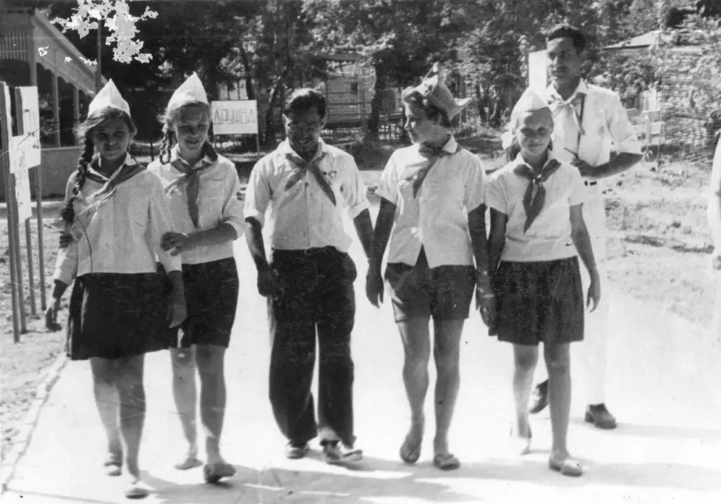 എം.പി. പരമേശ്വരൻ റഷ്യയിൽ പയനീറുകളോടൊപ്പം (1963)