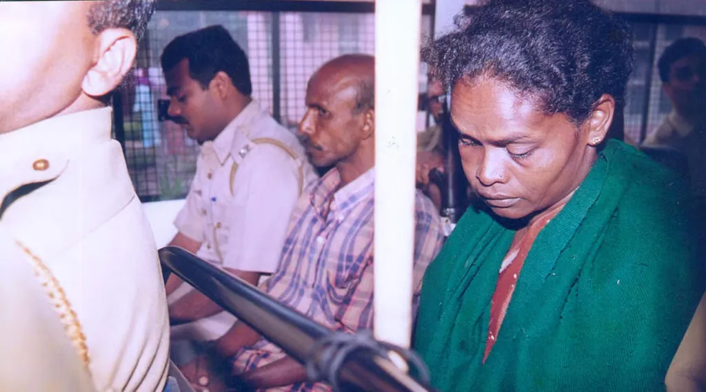 ചില UDF ഘടകകക്ഷികളുടെ ഭാഗത്തുനിന്നുണ്ടായ അനുകൂല സമീപനം മുഖ്യമന്ത്രിയുടെ നിലപാടിനെ പ്രതിനിധീകരിക്കുന്നതായാണ് ഗോത്രനേതാവ് സി. കെ. ജാനുവും എം. ഗീതാനന്ദനും കരുതിയത്.