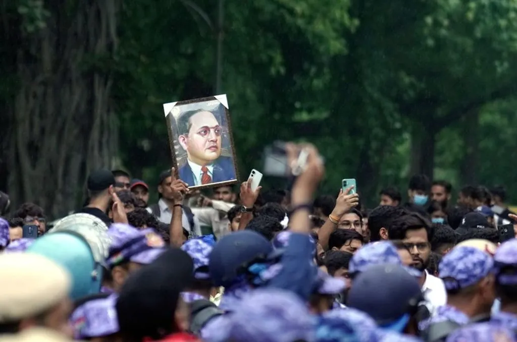 ലാത്തിചാർജ് മുതൽ പെല്ലറ്റ് ഗൺ വരെയുള്ള മാരകായുധങ്ങളോടുകൂടിയായിരുന്നു ദൽഹി പോലീസ് സി.ജെ.പിയുടെ സമാധാനപൂർണ്ണമായ പ്രതിഷേധത്തെ നേരിട്ടത്.
